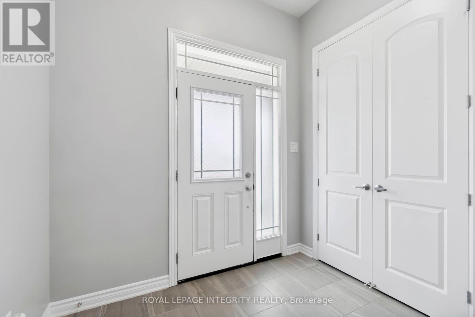 95 Mesa Drive, Ottawa, Ontario  K2J 6W1 - Photo 6 - X12420209