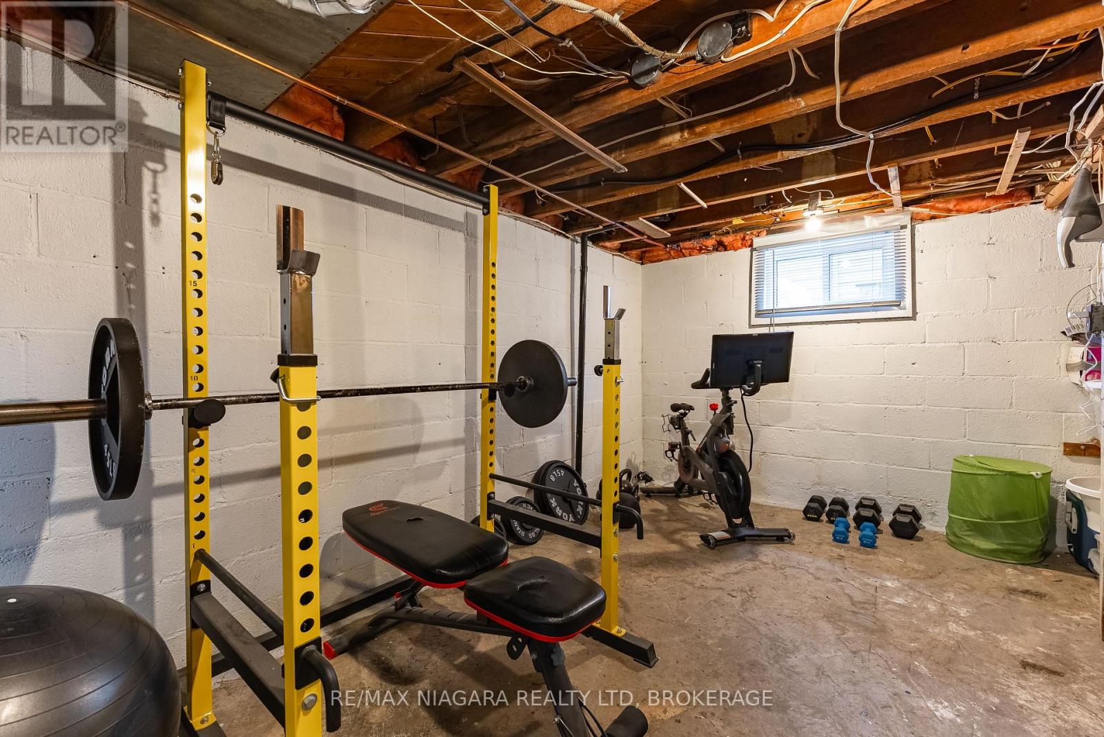 113 Lyons Avenue, Welland, Ontario  L3B 1L9 - Photo 23 - X12420219