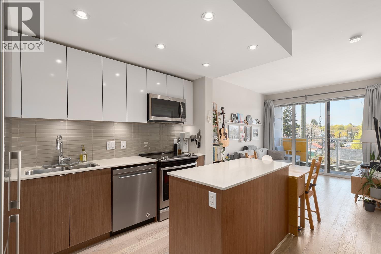 311 688 E 19TH AVENUE, Vancouver, British Columbia