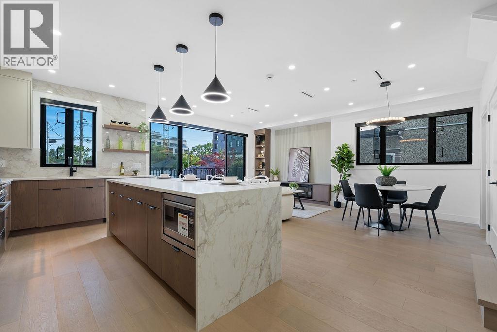 3 2282 E 8th Avenue, Vancouver, British Columbia  V5N 1V5 - Photo 3 - R3050873