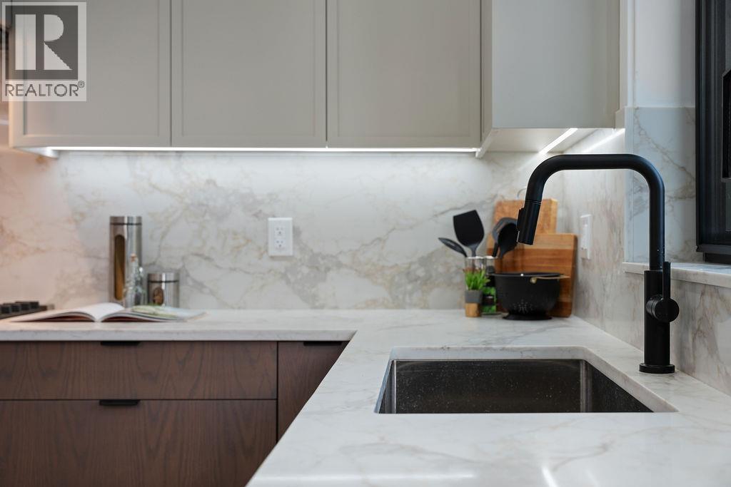 3 2282 E 8th Avenue, Vancouver, British Columbia  V5N 1V5 - Photo 5 - R3050873