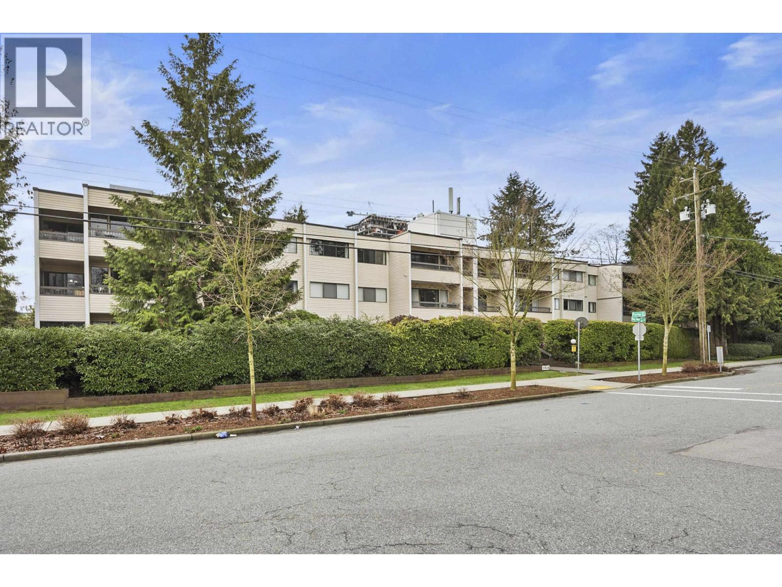 202 1048 KING ALBERT AVENUE, Coquitlam, British Columbia