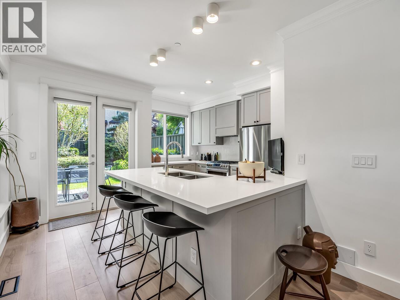1664 St.georges Avenue, North Vancouver, British Columbia  V7L 3J7 - Photo 17 - R3050886