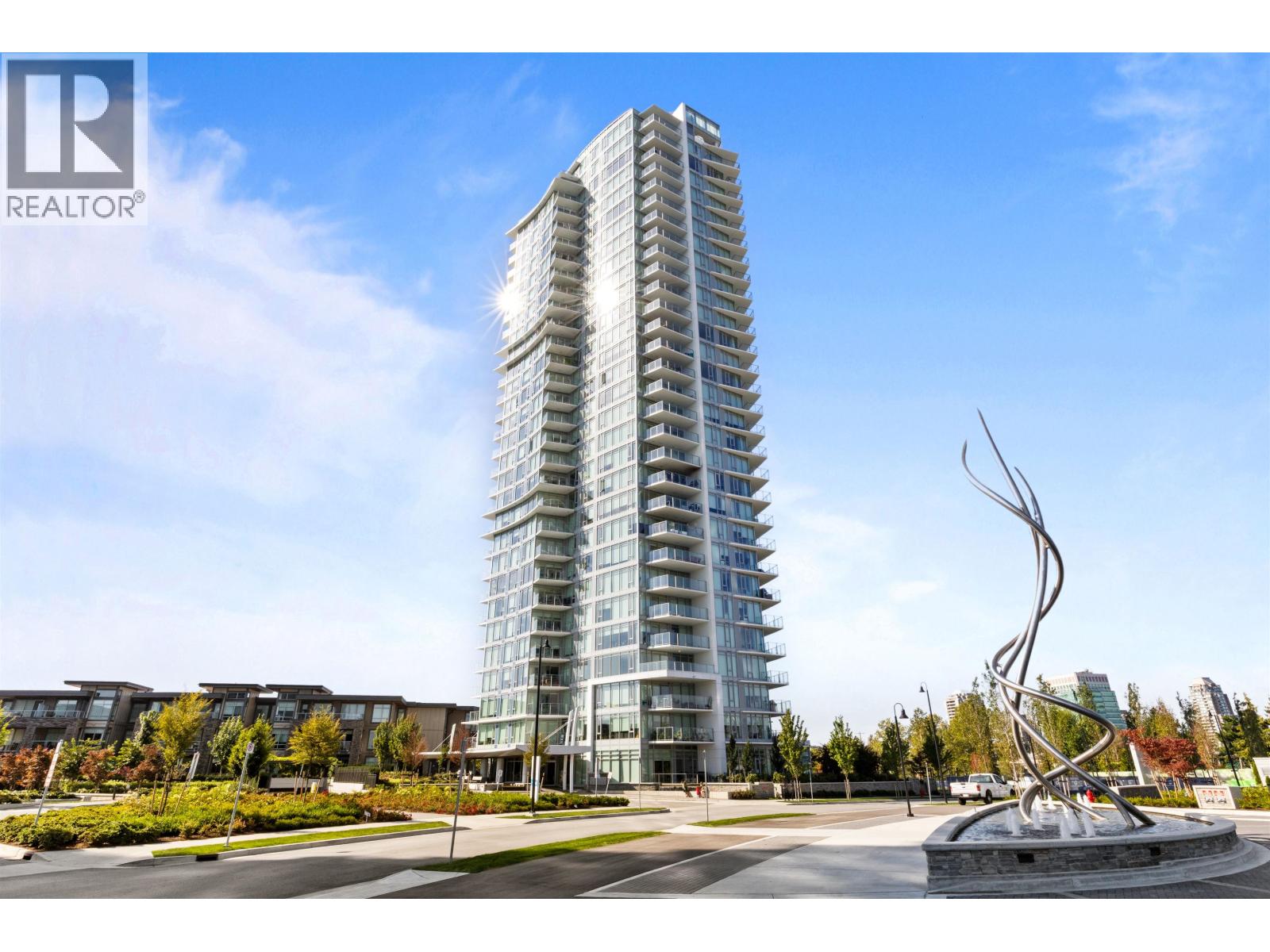 404 7683 PARK CRESCENT, Burnaby, British Columbia