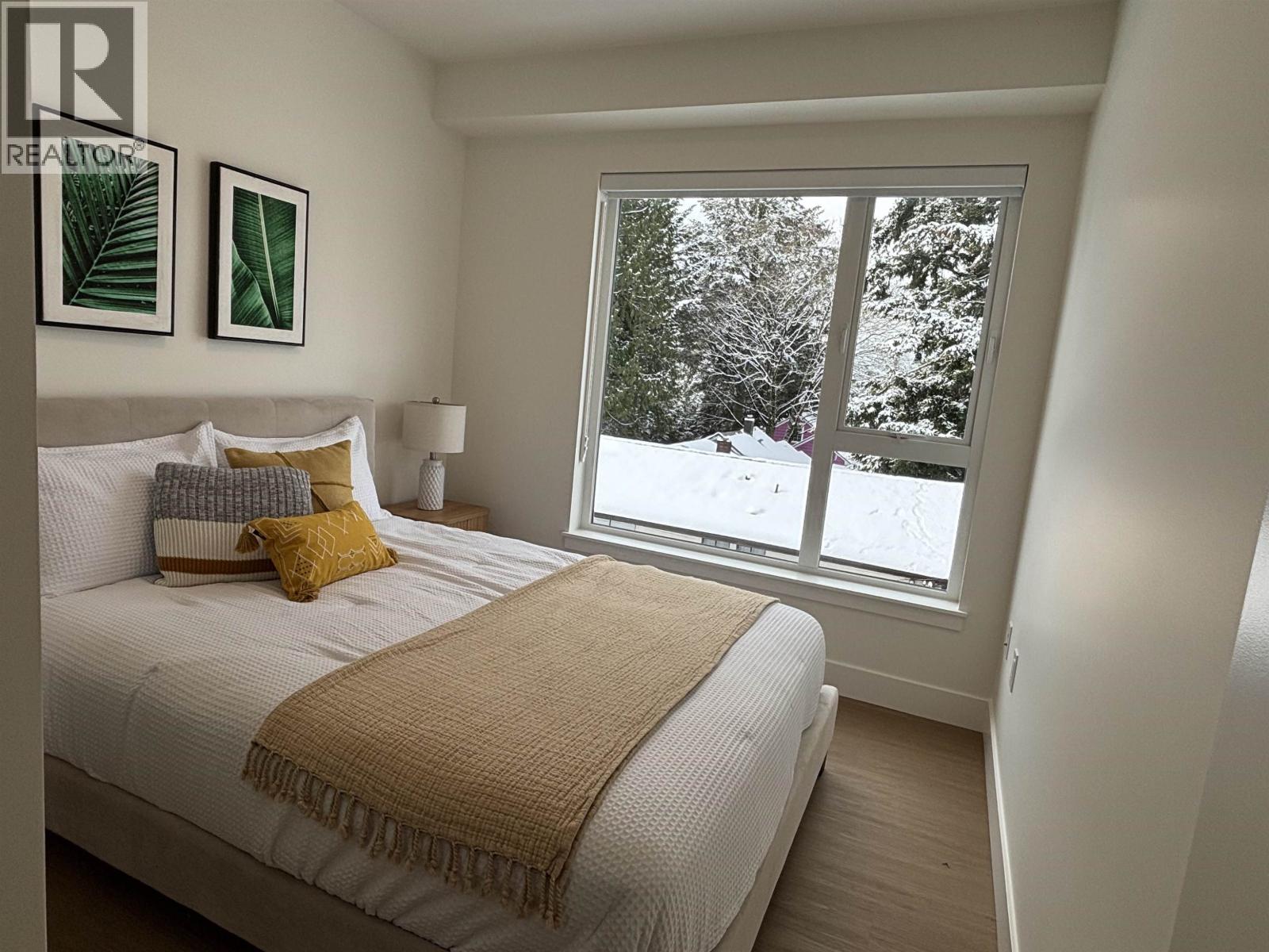 210 2235 E Broadway, Vancouver, British Columbia  V5N 0J5 - Photo 2 - R3050909