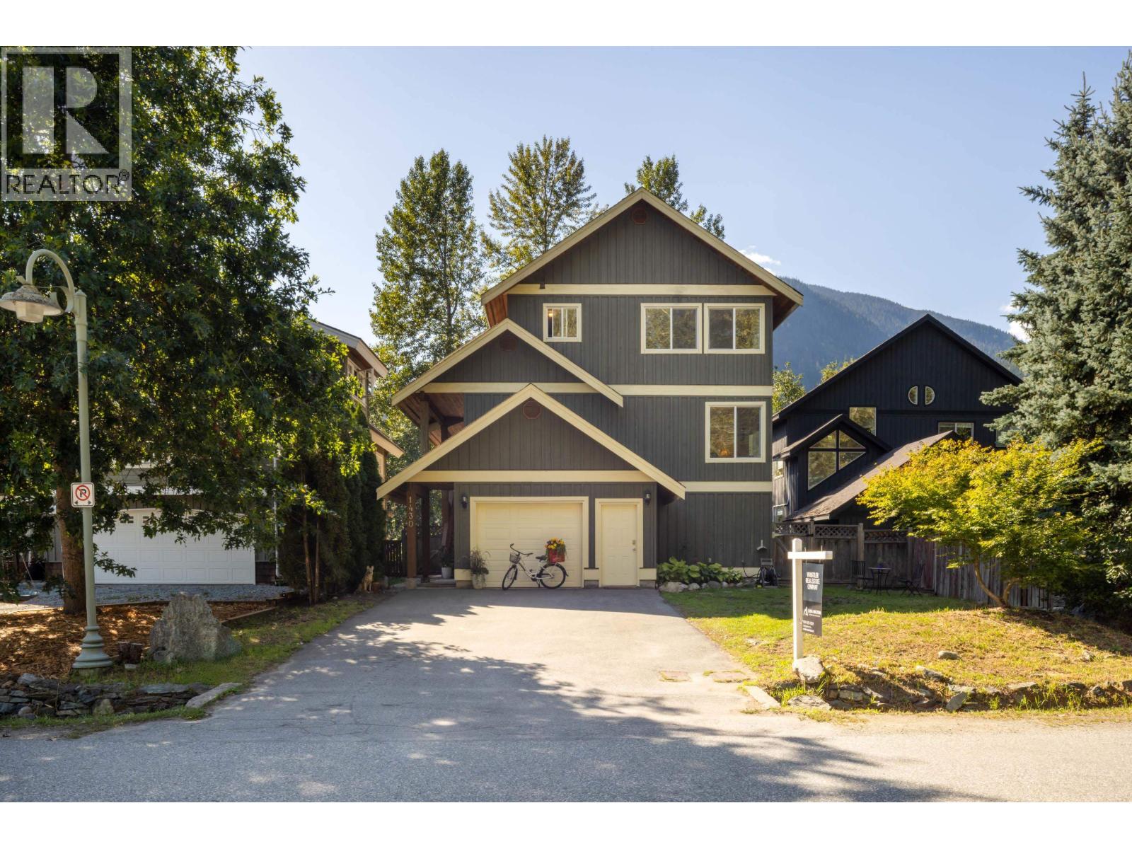 1430 ALDER DRIVE, Pemberton, British Columbia