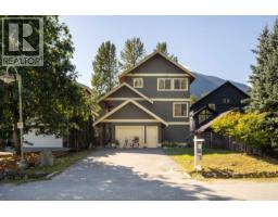 1430 Alder Drive, Pemberton, Ca