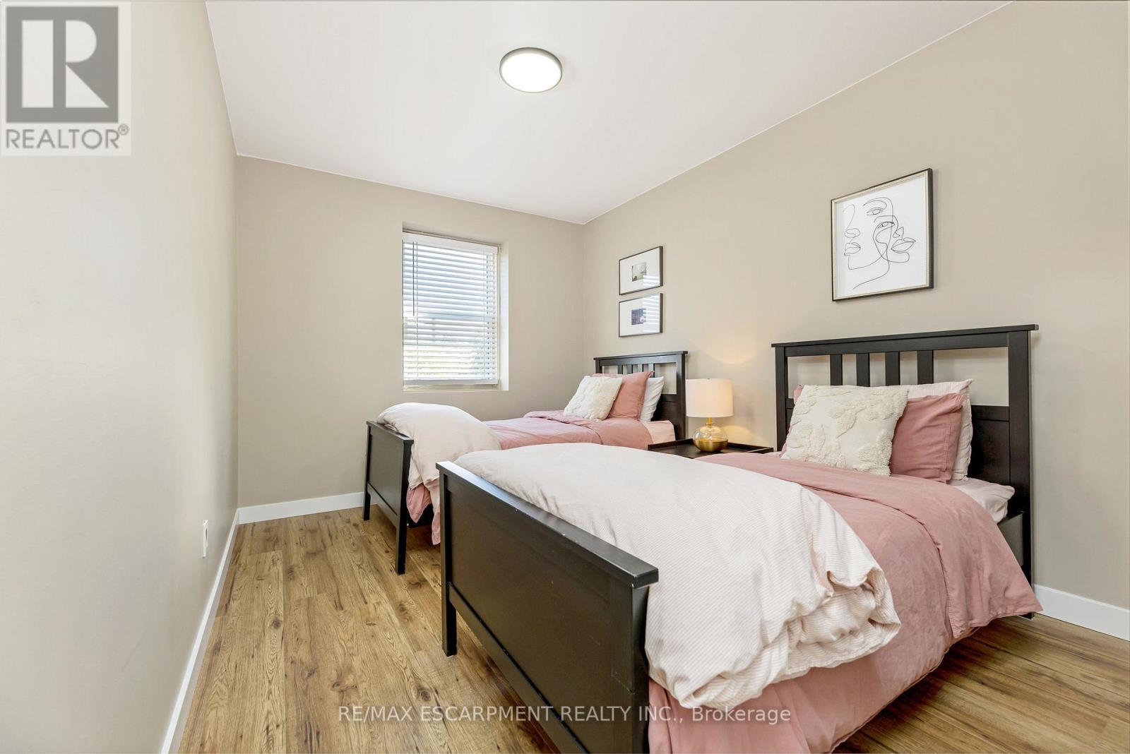 16 - 235 Bronte Street S, Milton, Ontario  L9T 3V8 - Photo 28 - W12420189