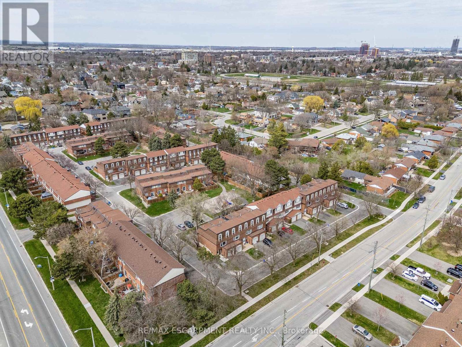 16 - 235 Bronte Street S, Milton, Ontario  L9T 3V8 - Photo 41 - W12420189