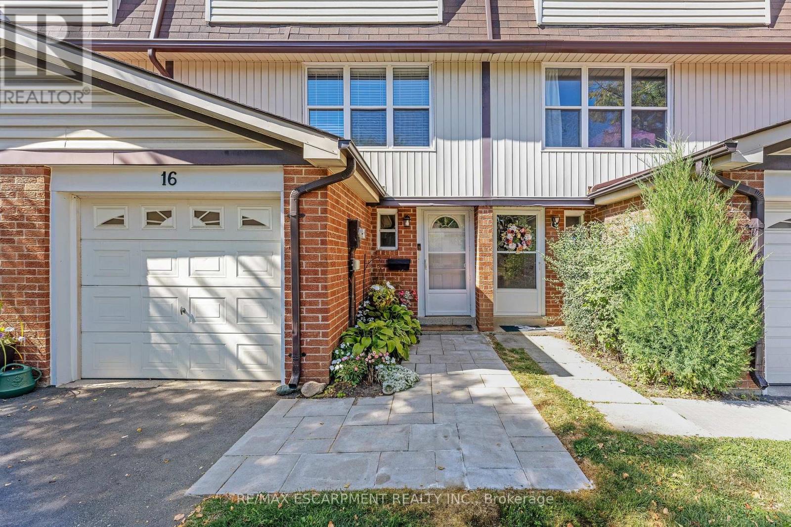 16 - 235 Bronte Street S, Milton, Ontario  L9T 3V8 - Photo 6 - W12420189