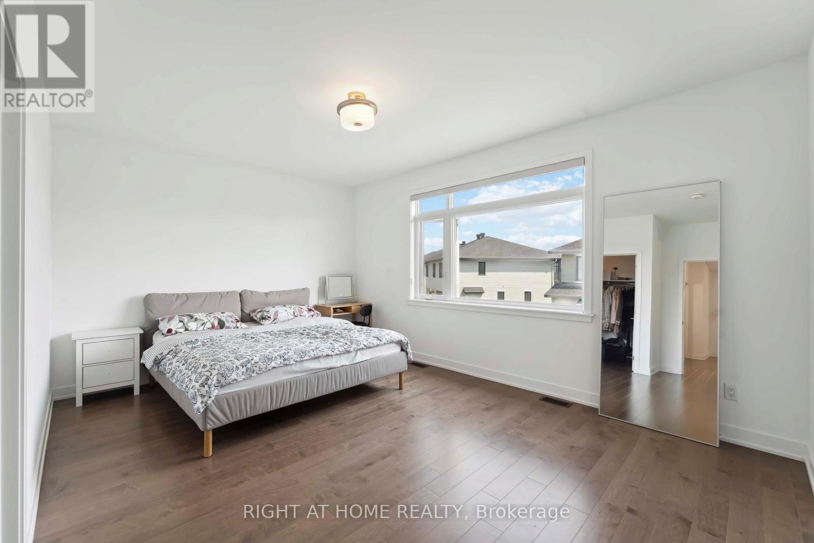 848 Beckton Heights S, Ottawa, Ontario  K2S 2X9 - Photo 20 - X12420229