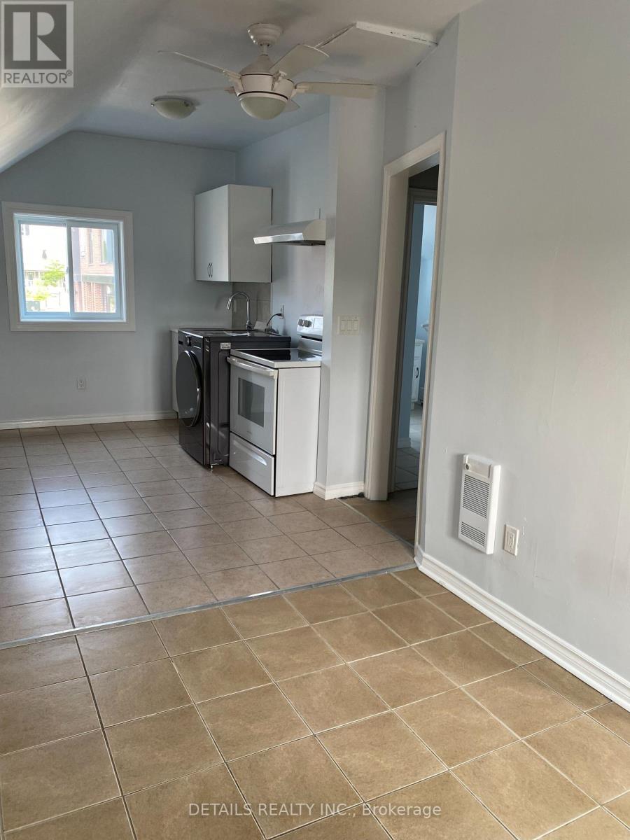 B - 1530 Stittsville Main Street, Ottawa, Ontario  K2S 1B2 - Photo 10 - X12420244