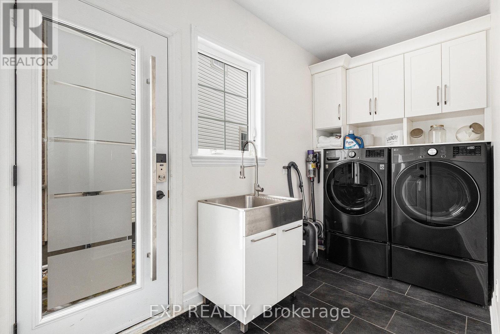 182 Sunita Crescent, Ottawa, Ontario  K2J 5S8 - Photo 17 - X12420250