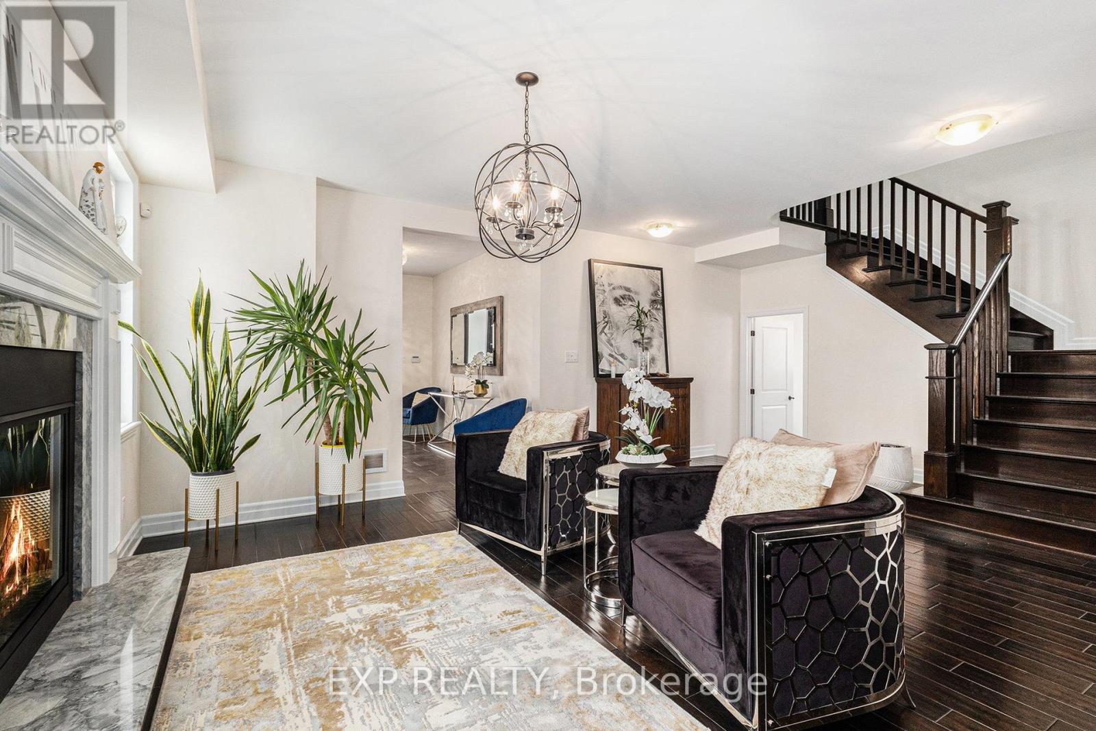 182 Sunita Crescent, Ottawa, Ontario  K2J 5S8 - Photo 7 - X12420250