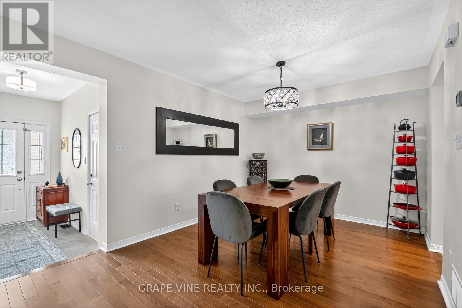 19 Fieldberry Private, Ottawa, Ontario  K2J 5E7 - Photo 11 - X12420267