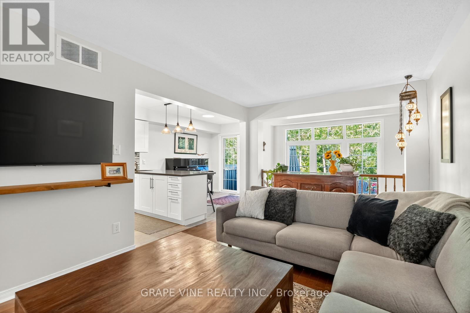 19 Fieldberry Private, Ottawa, Ontario  K2J 5E7 - Photo 14 - X12420267