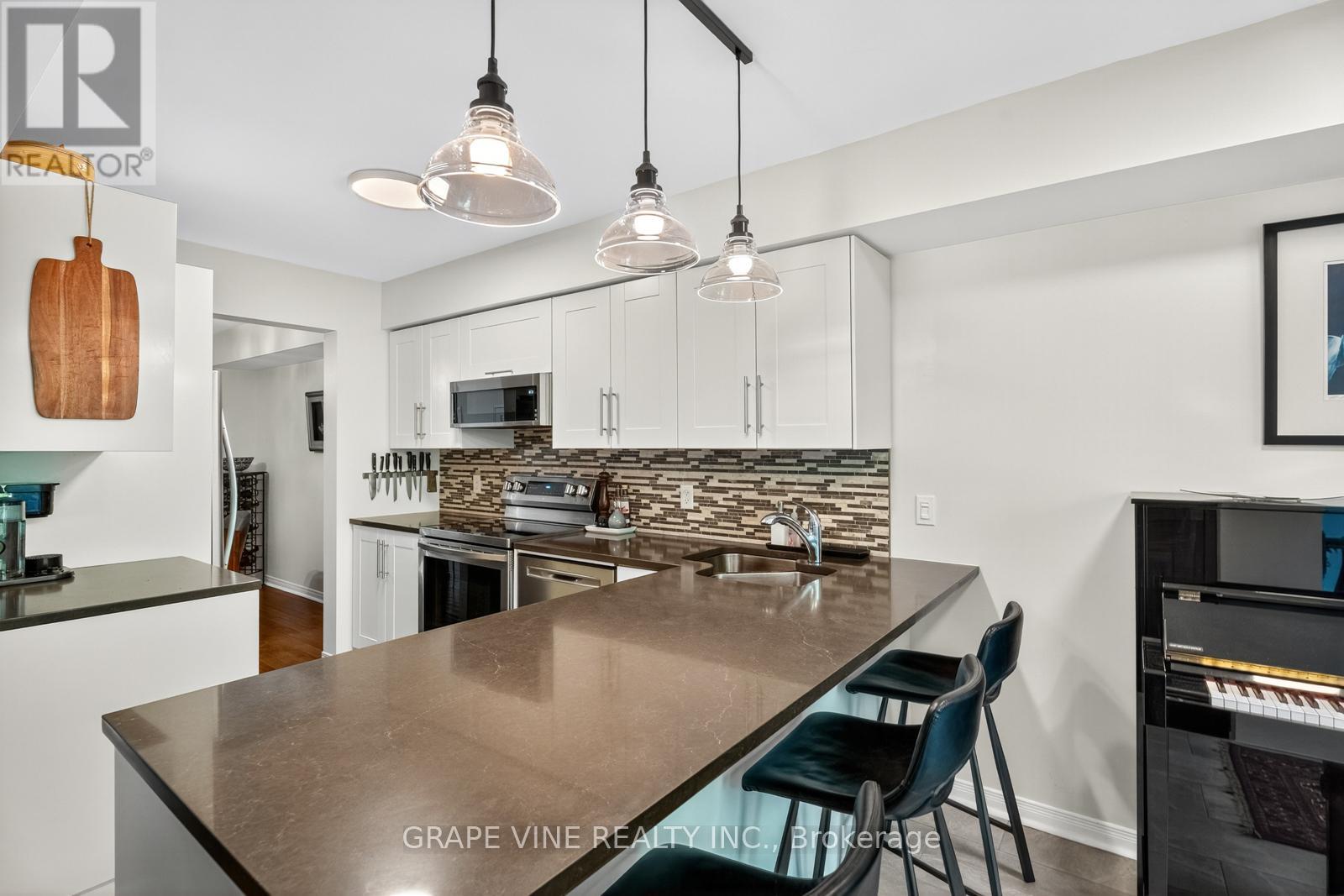 19 Fieldberry Private, Ottawa, Ontario  K2J 5E7 - Photo 19 - X12420267