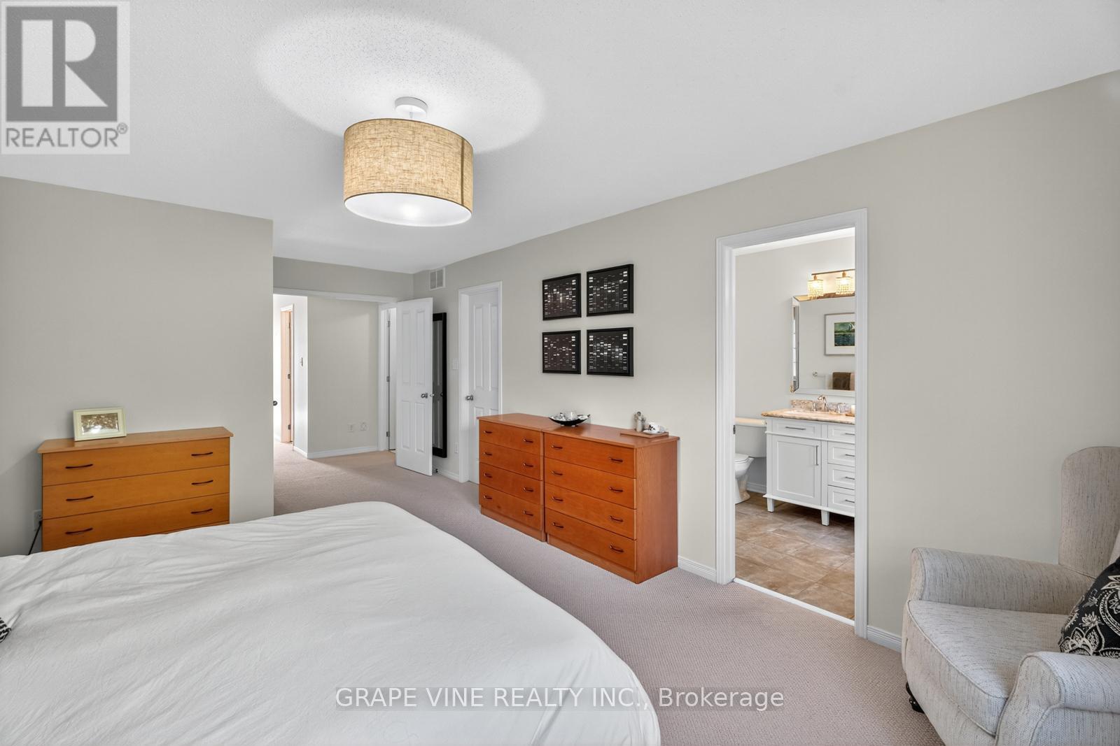 19 Fieldberry Private, Ottawa, Ontario  K2J 5E7 - Photo 28 - X12420267