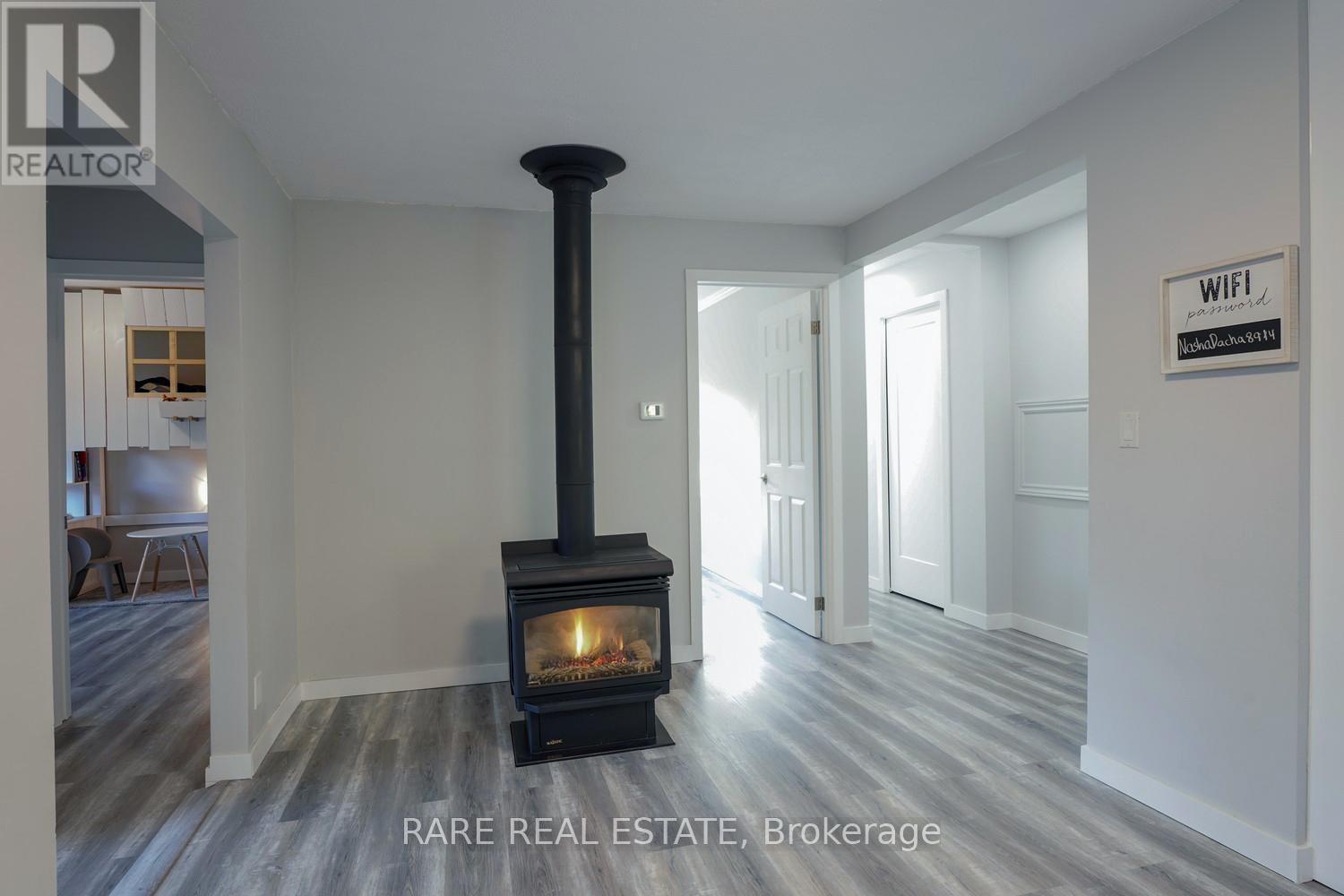 Property at 162 BLUE MOUNTAIN DRIVE image 5
