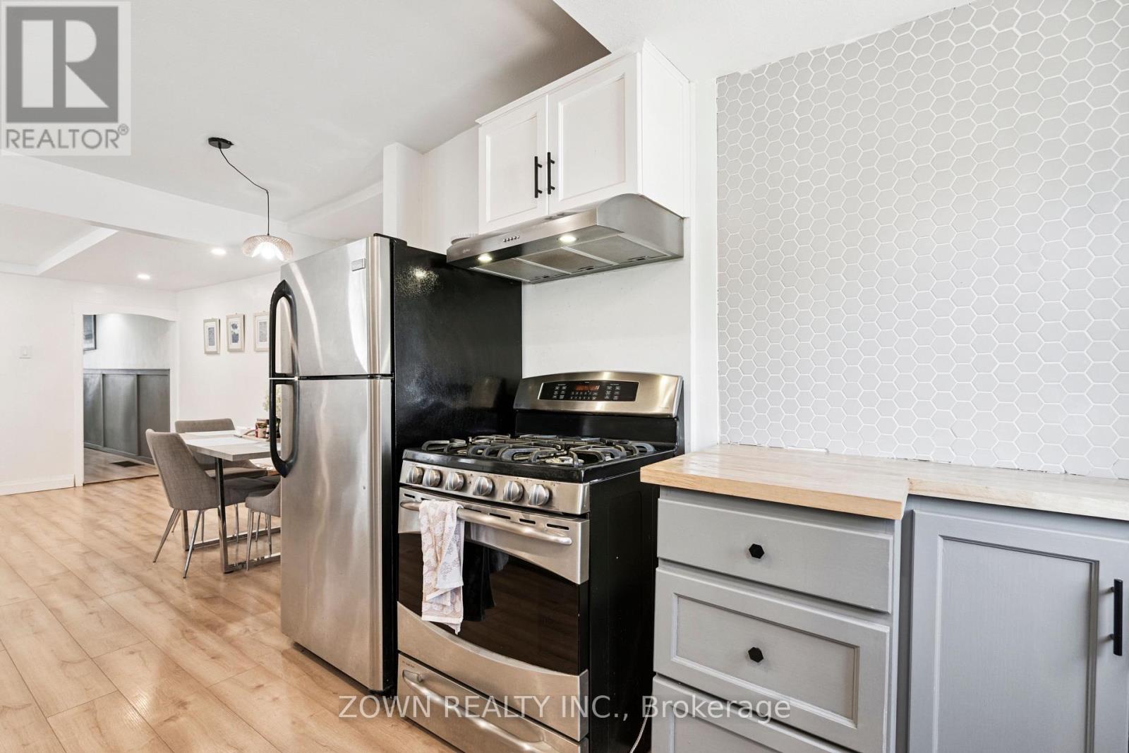 64 Sheaffe Street, Hamilton, Ontario  L8R 2E9 - Photo 16 - X12420226