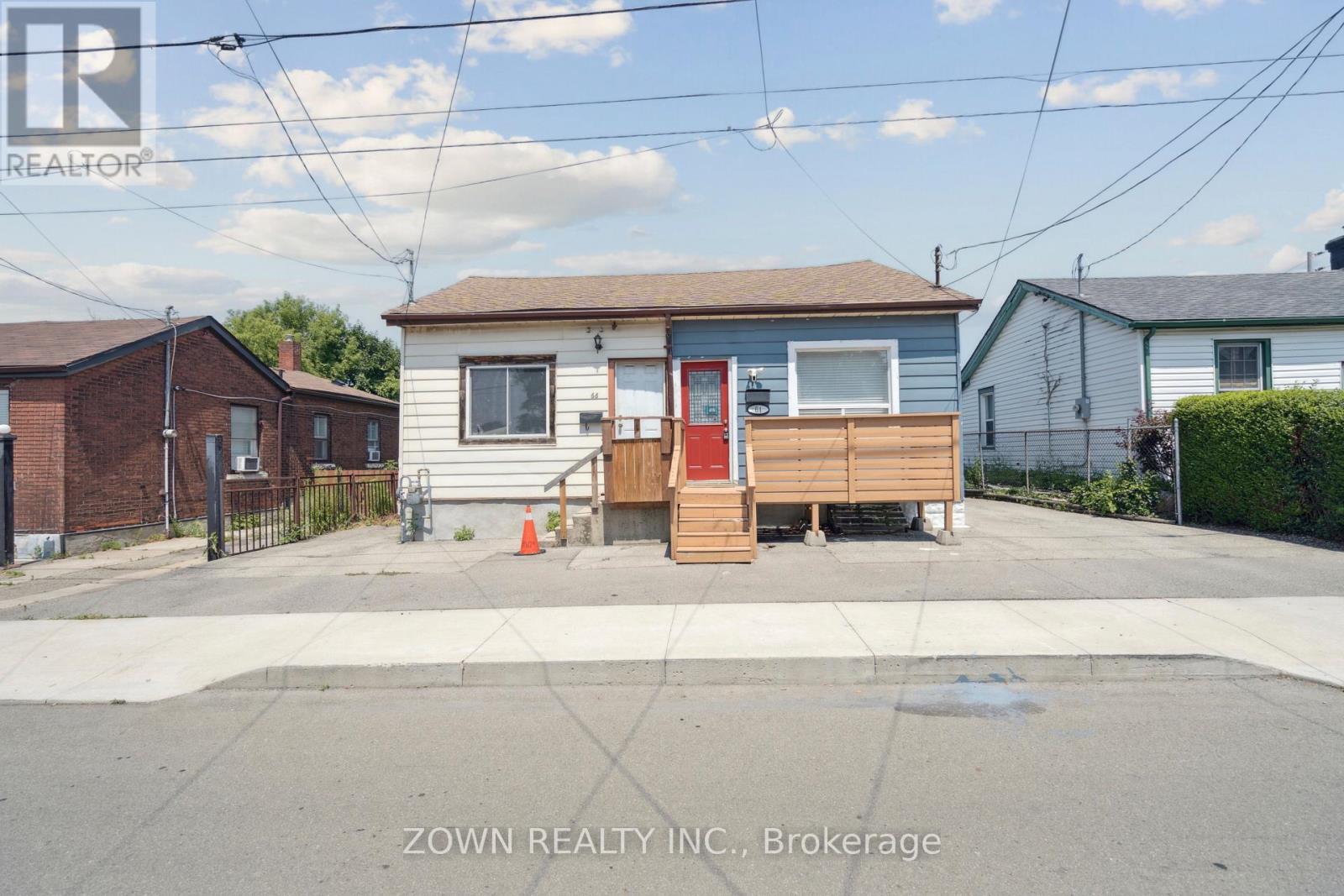 64 Sheaffe Street, Hamilton, Ontario  L8R 2E9 - Photo 3 - X12420226