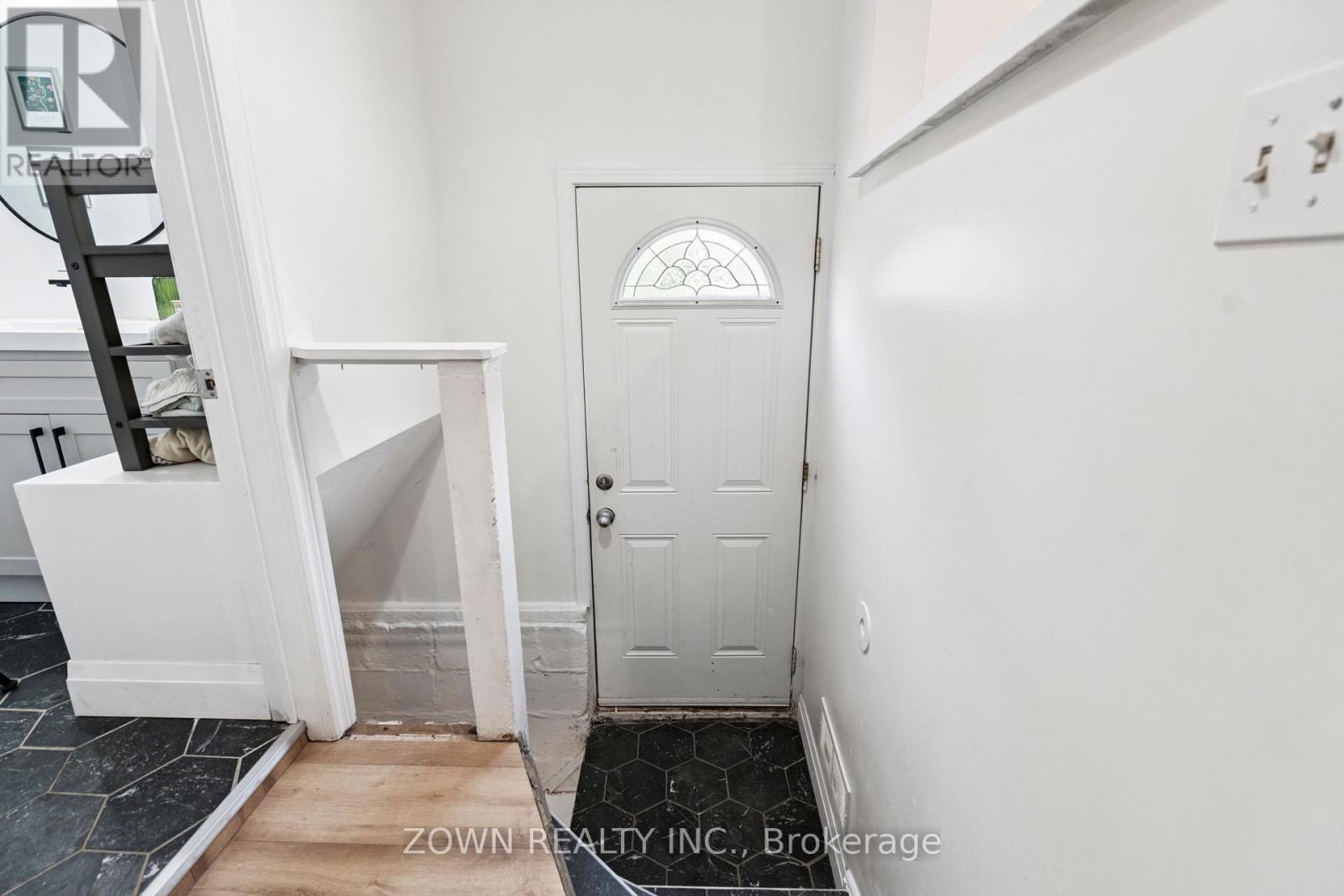 64 Sheaffe Street, Hamilton, Ontario  L8R 2E9 - Photo 30 - X12420226