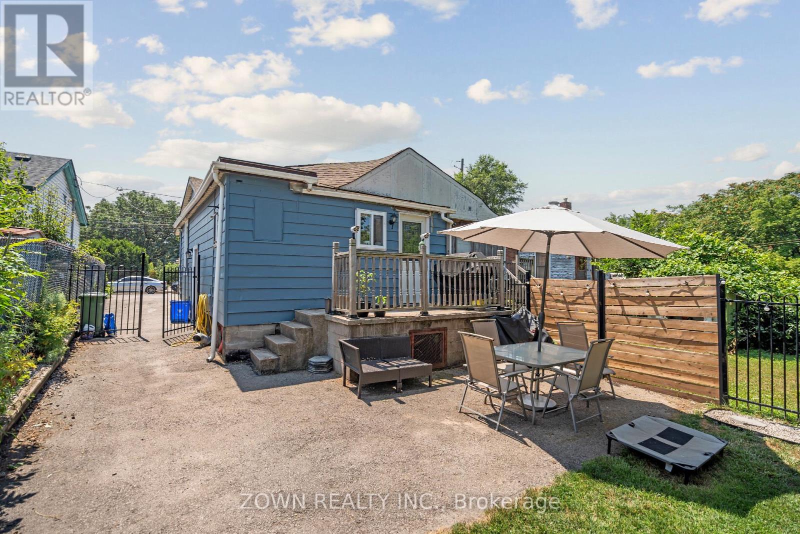 64 Sheaffe Street, Hamilton, Ontario  L8R 2E9 - Photo 32 - X12420226