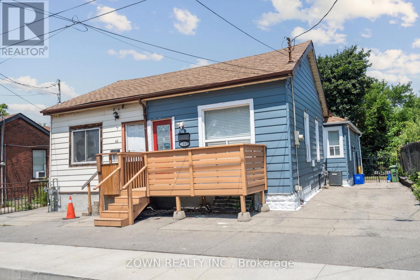 64 Sheaffe Street, Hamilton, Ontario  L8R 2E9 - Photo 4 - X12420226