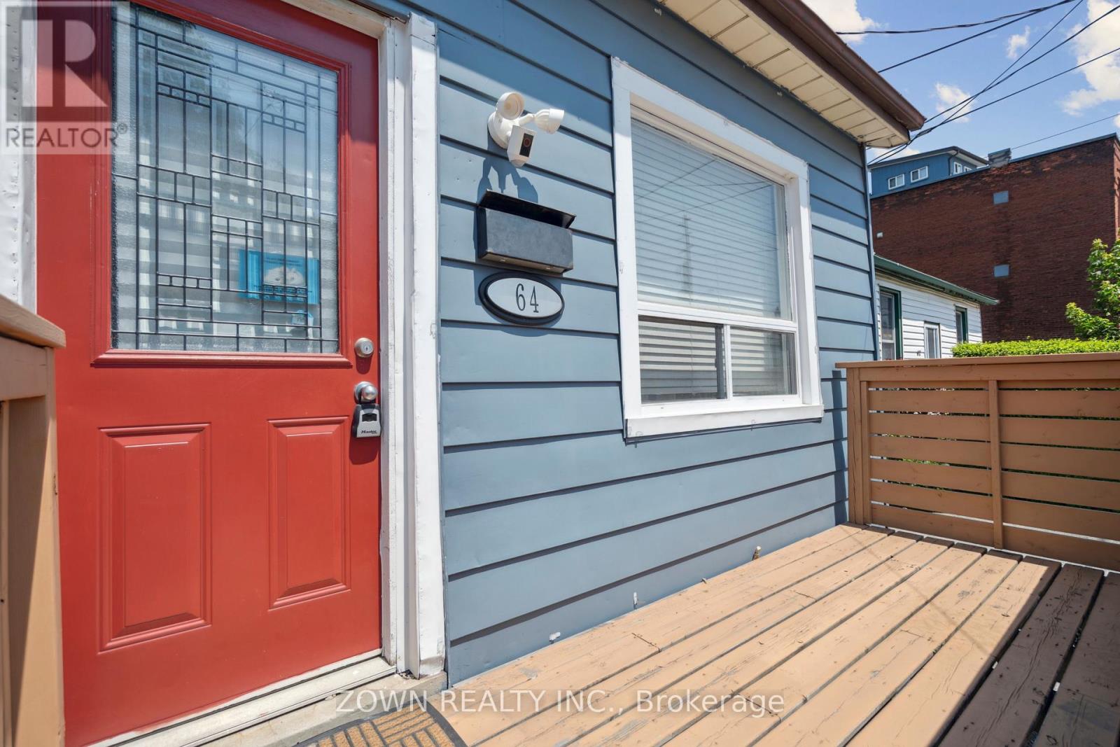 64 Sheaffe Street, Hamilton, Ontario  L8R 2E9 - Photo 8 - X12420226