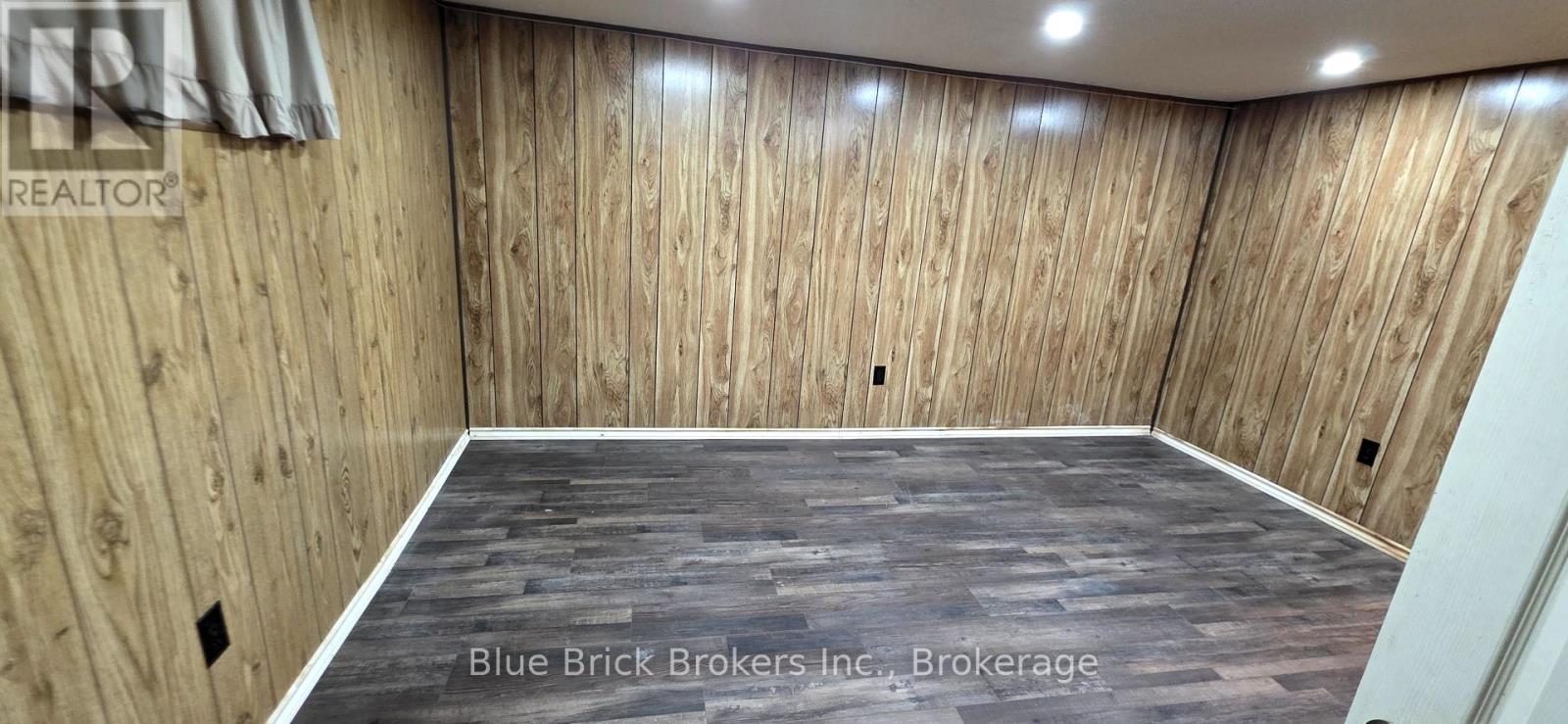 10440 Sinclair Drive N, Middlesex Centre, Ontario  N0M 2A0 - Photo 14 - X12371693