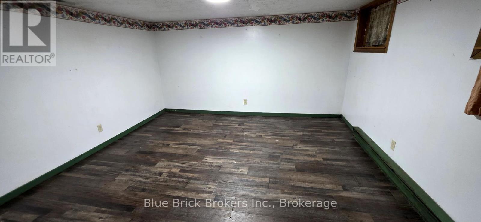 10440 Sinclair Drive N, Middlesex Centre, Ontario  N0M 2A0 - Photo 16 - X12371693