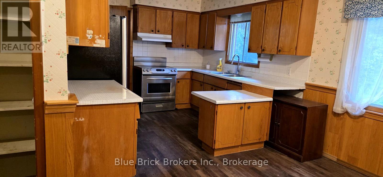 10440 Sinclair Drive N, Middlesex Centre, Ontario  N0M 2A0 - Photo 6 - X12371693