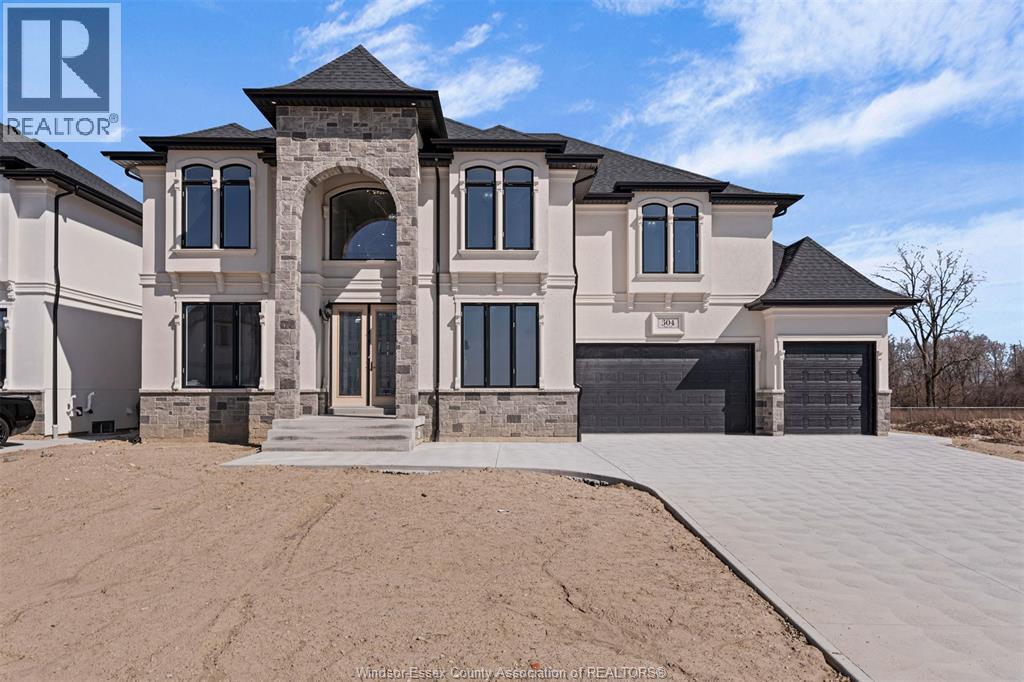 MLS# 25024033: 322 BENSON, Amherstburg, Canada