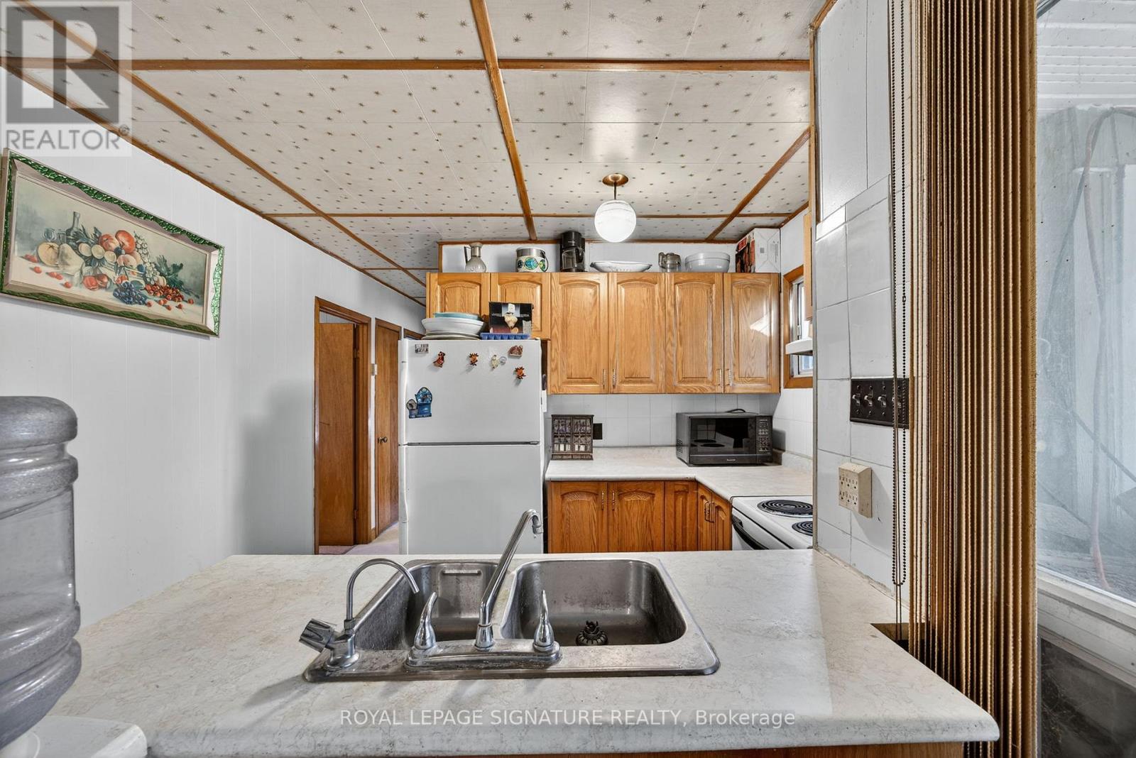 81-77 Bass Bay Drive, Tay, Ontario  L0K 2A0 - Photo 9 - S12413302