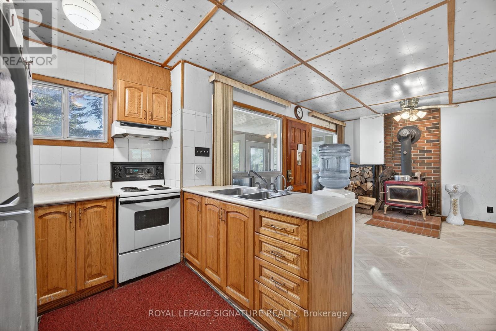 81-77 Bass Bay Drive, Tay, Ontario  L0K 2A0 - Photo 7 - S12413302