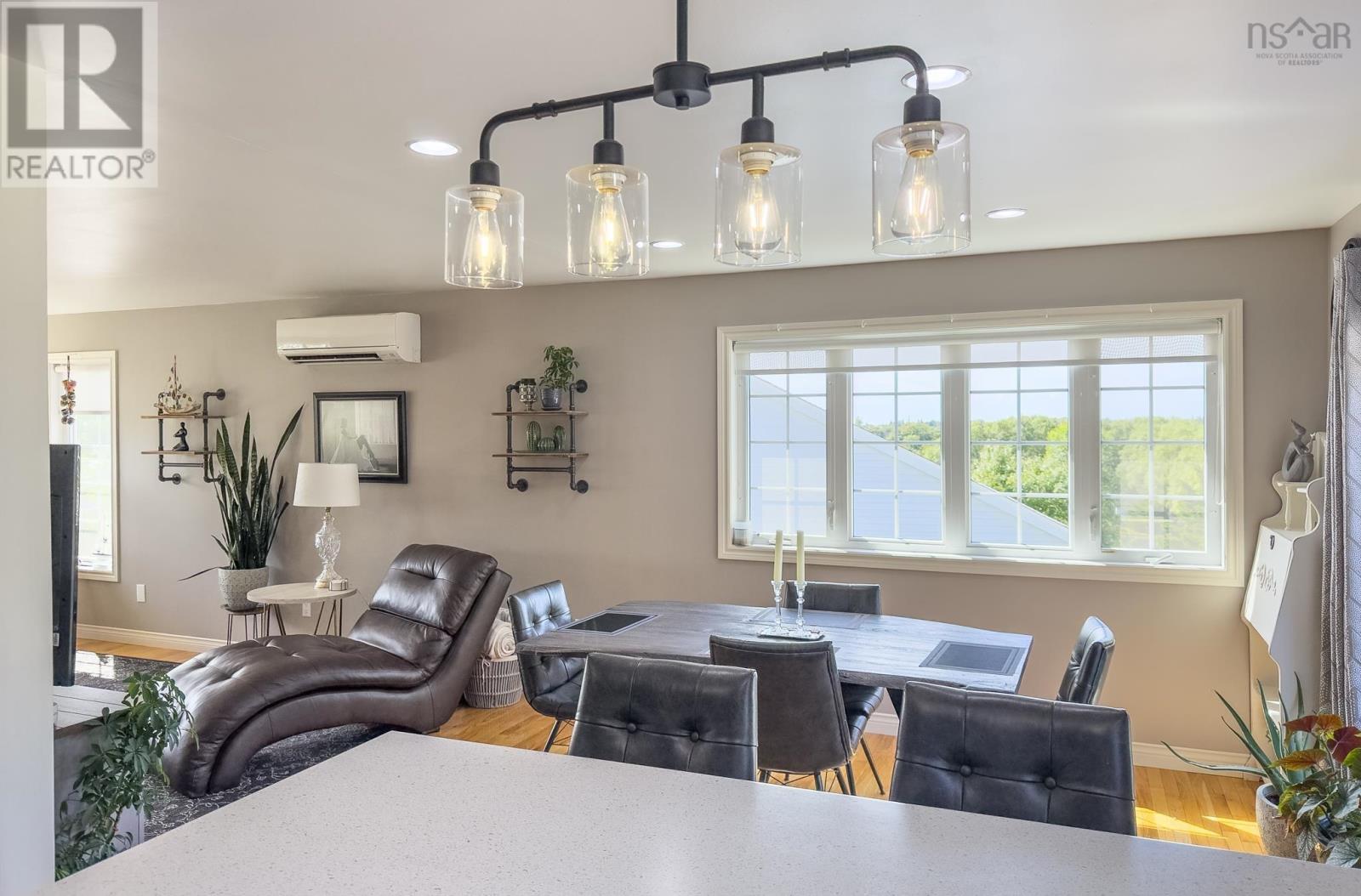 35 Sprucewood Drive, Yarmouth, Nova Scotia  B5A 4M9 - Photo 17 - 202521318