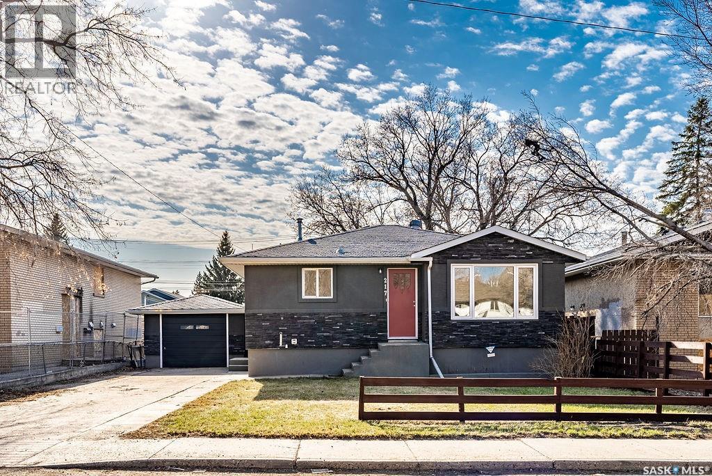 <h3>$229,900</h3><p>217 V Avenue S, Saskatoon, Saskatchewan</p>