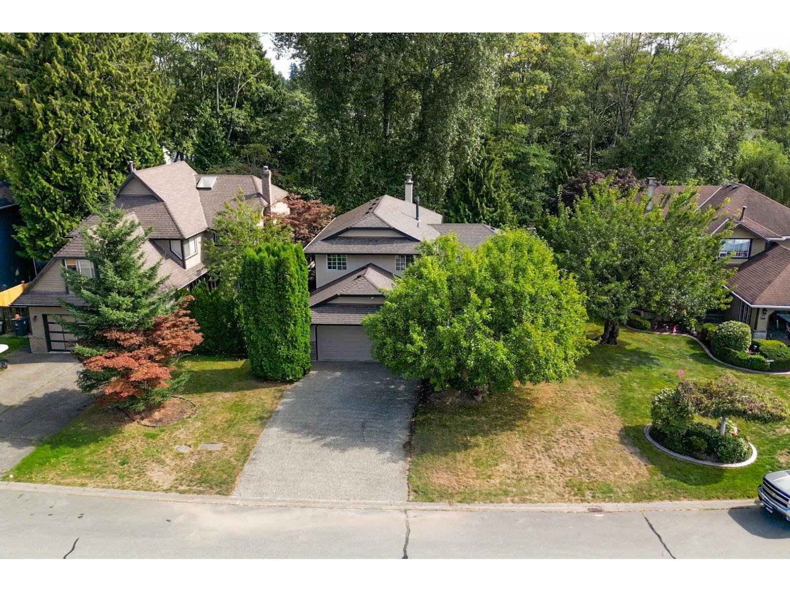 8674 143 Street, Surrey, British Columbia  V3W 0N7 - Photo 1 - R3046893