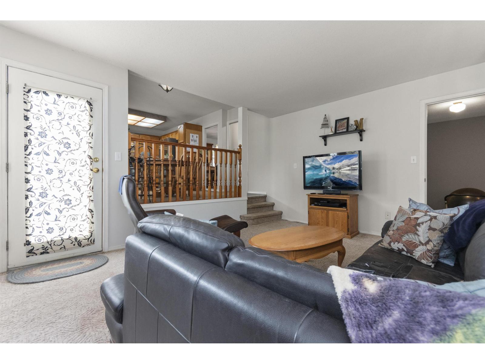 8674 143 Street, Surrey, British Columbia  V3W 0N7 - Photo 12 - R3046893