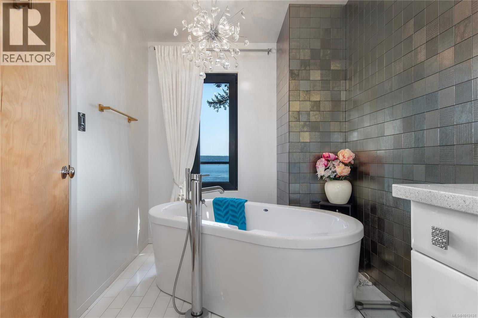 1093 Ash St, Campbell River, British Columbia  V9W 1G6 - Photo 37 - 1013131