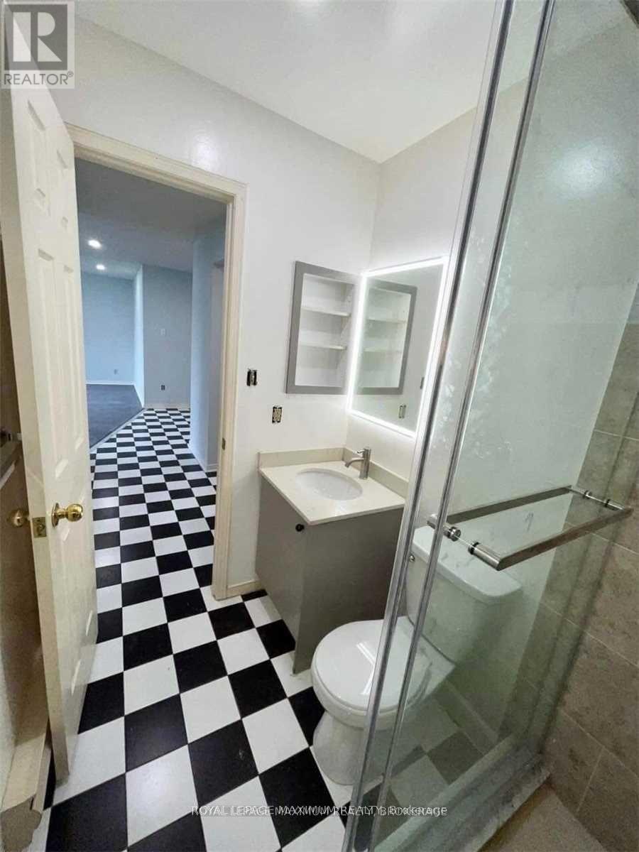 2 - 1633 Dundas Street W, Toronto, Ontario  M6K 1V2 - Photo 7 - C12420253