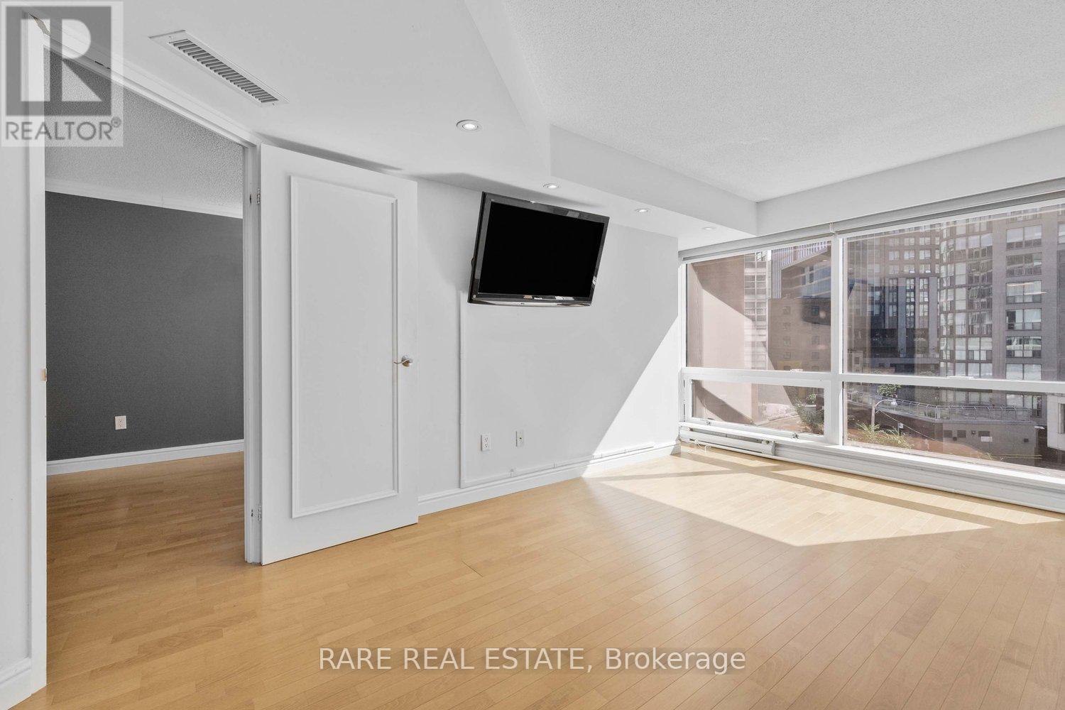 310 - 1001 Bay Street, Toronto, Ontario  M5S 3A6 - Photo 15 - C12420257
