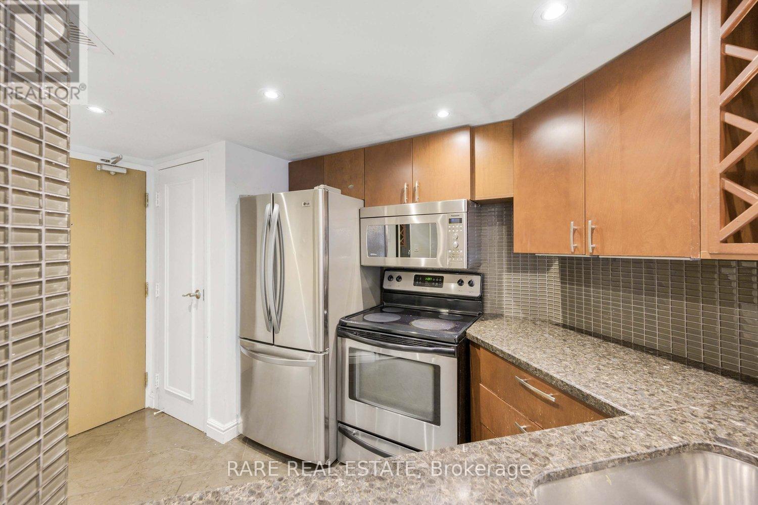310 - 1001 Bay Street, Toronto, Ontario  M5S 3A6 - Photo 3 - C12420257