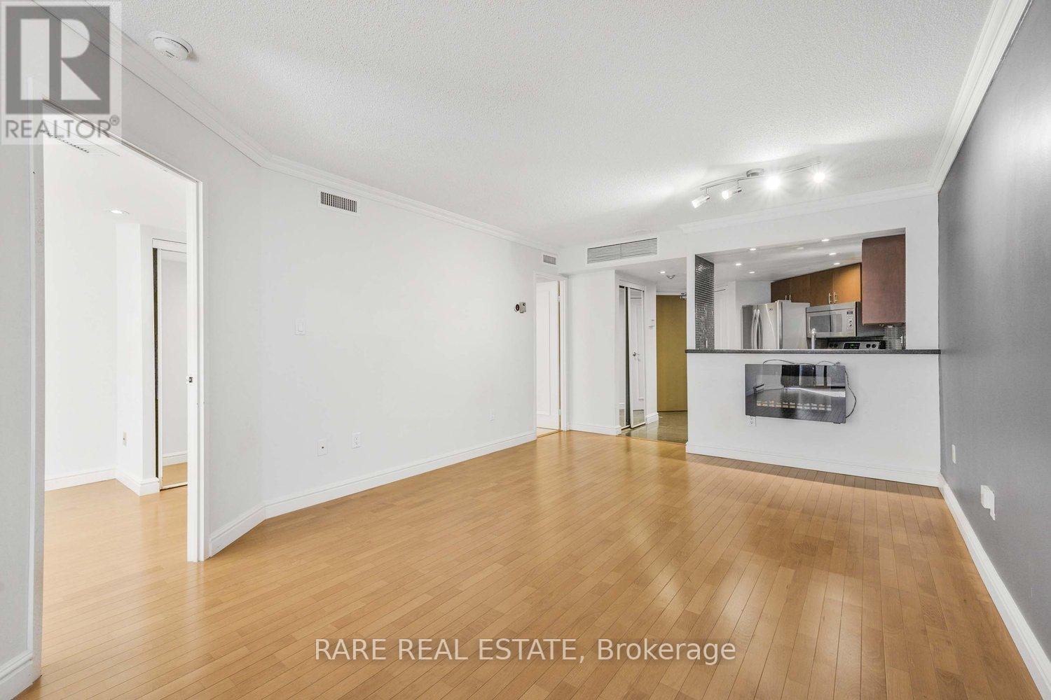 310 - 1001 Bay Street, Toronto, Ontario  M5S 3A6 - Photo 6 - C12420257