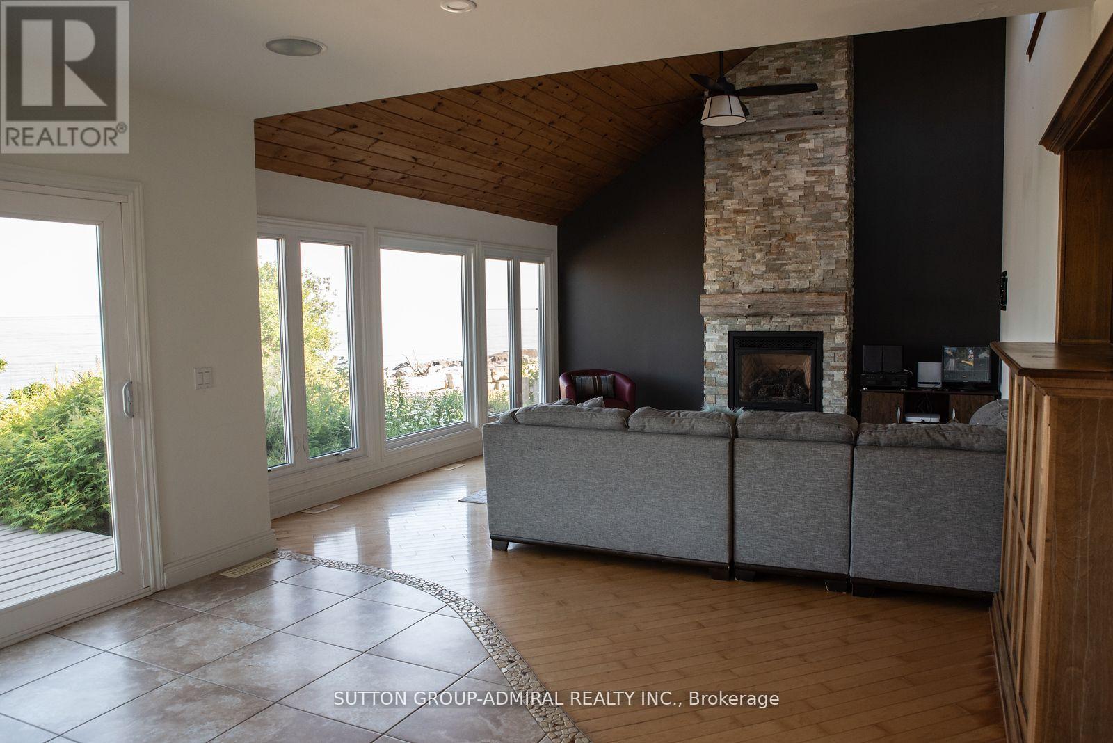 151 Cedar Crest Beach Road, Clarington, Ontario  L1C 5R2 - Photo 15 - E12420227