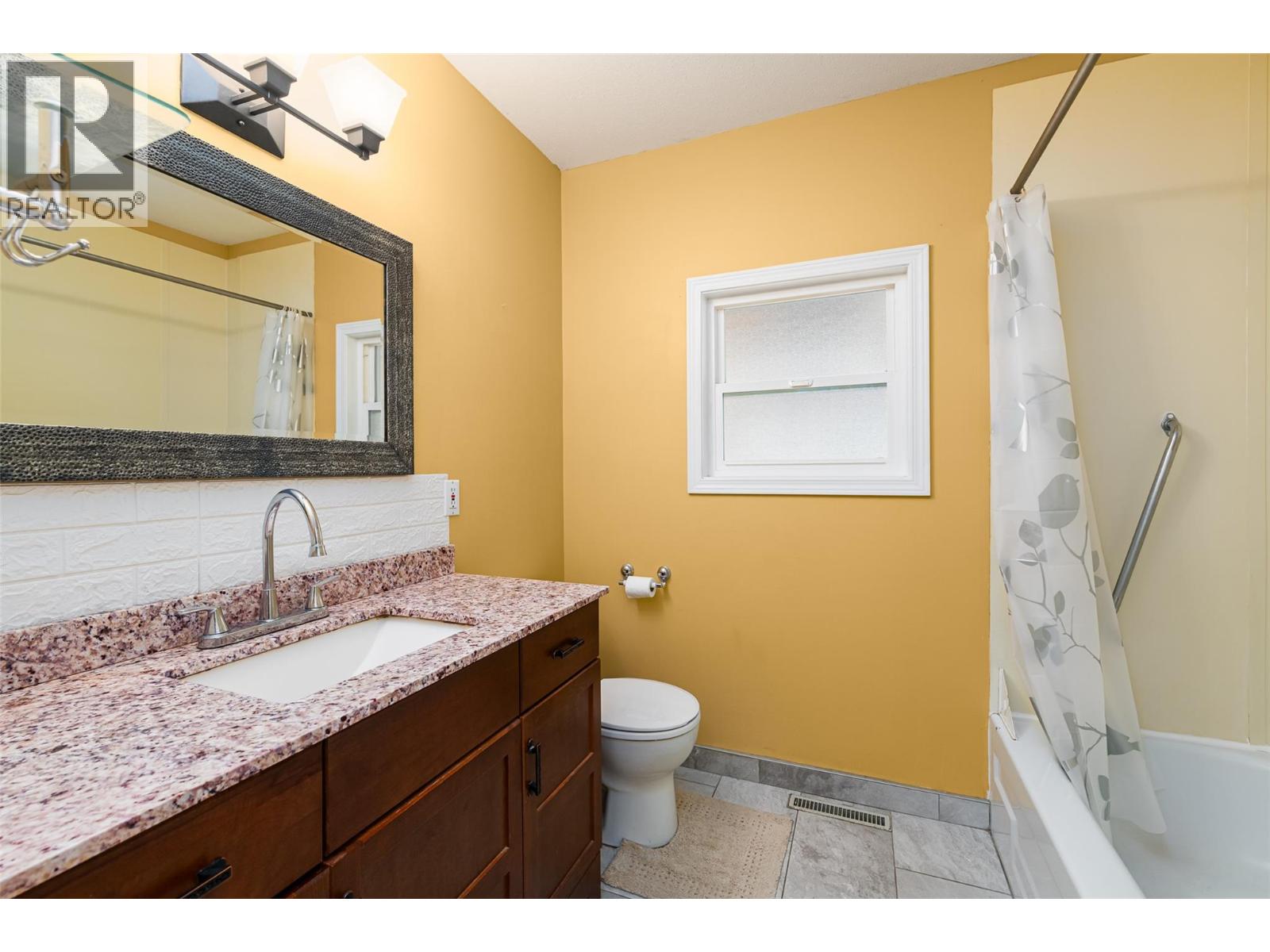 723 Murdoch Street, Creston, British Columbia  V0B 1G4 - Photo 12 - 10363442