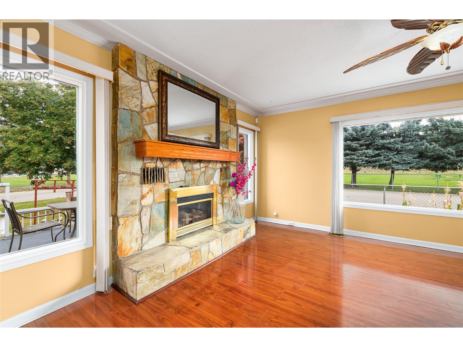 723 Murdoch Street, Creston, British Columbia  V0B 1G4 - Photo 7 - 10363442