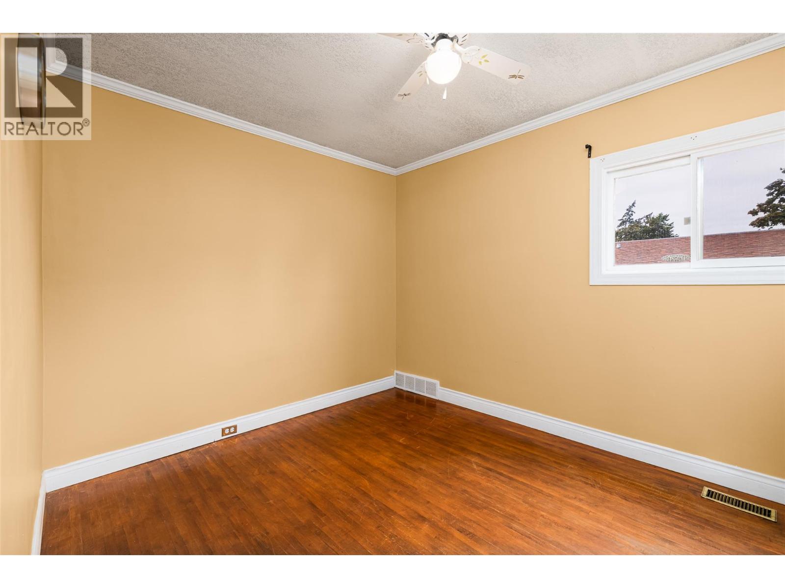 723 Murdoch Street, Creston, British Columbia  V0B 1G4 - Photo 8 - 10363442