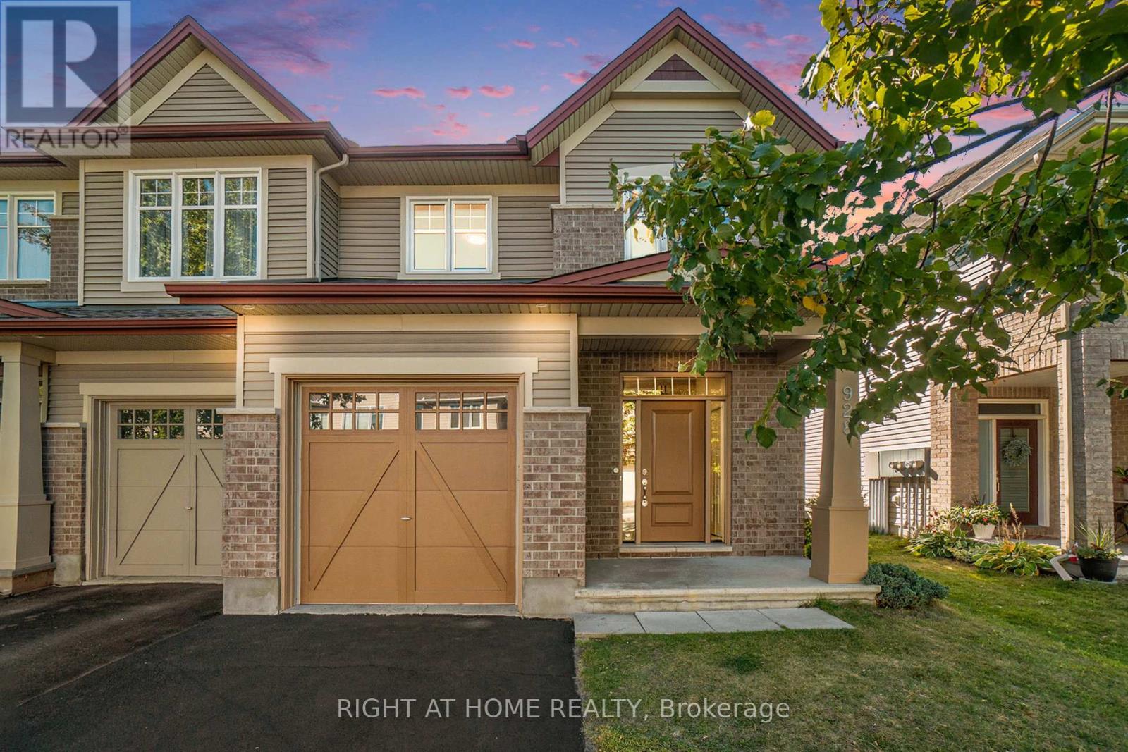 928 BUNCHBERRY WAY, ottawa, Ontario