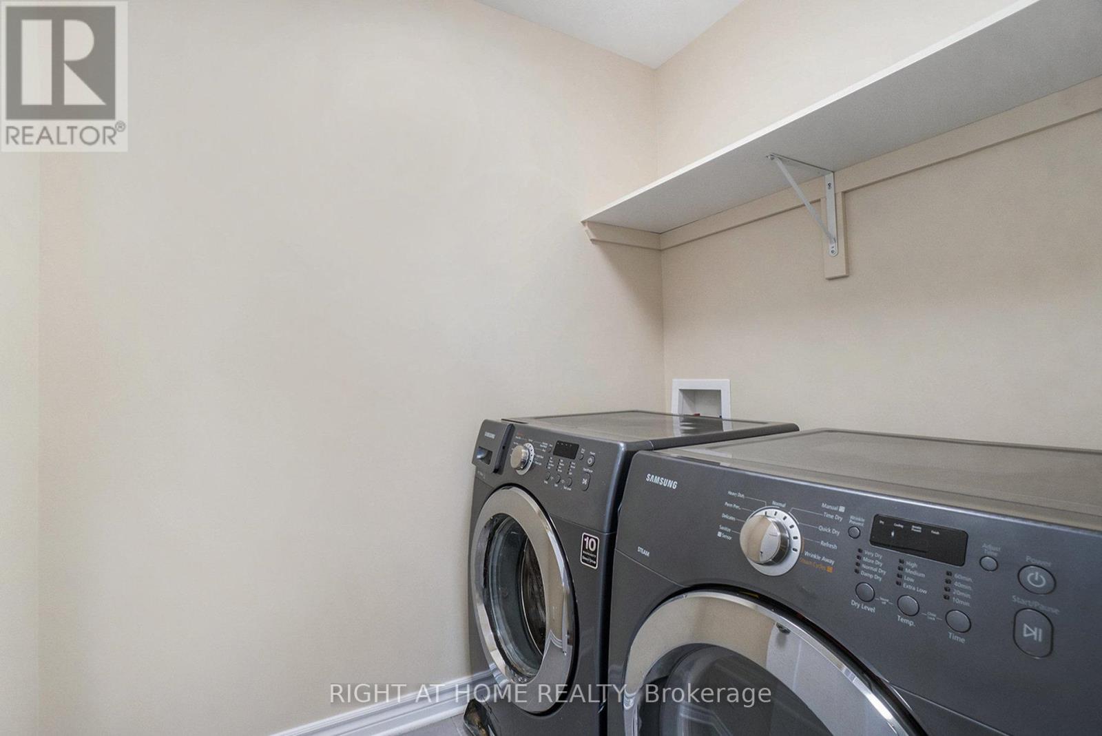 928 Bunchberry Way, Ottawa, Ontario  K1T 0L6 - Photo 31 - X12420281
